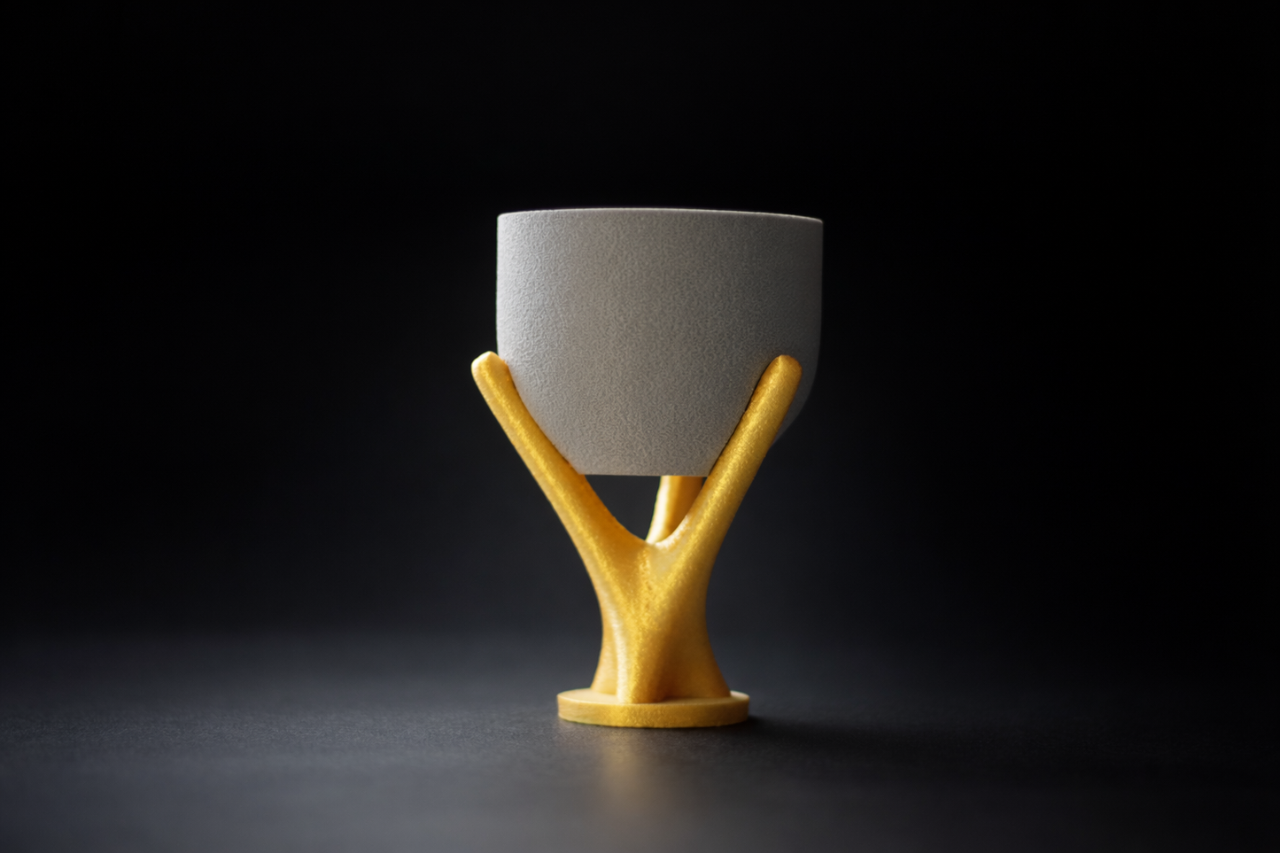 Urban Form Planter – Premium Minimal Stand Vase
